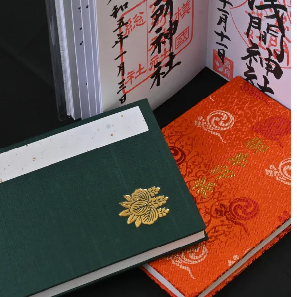 なぜ大きな神社に行くと、少し落ち着くのか